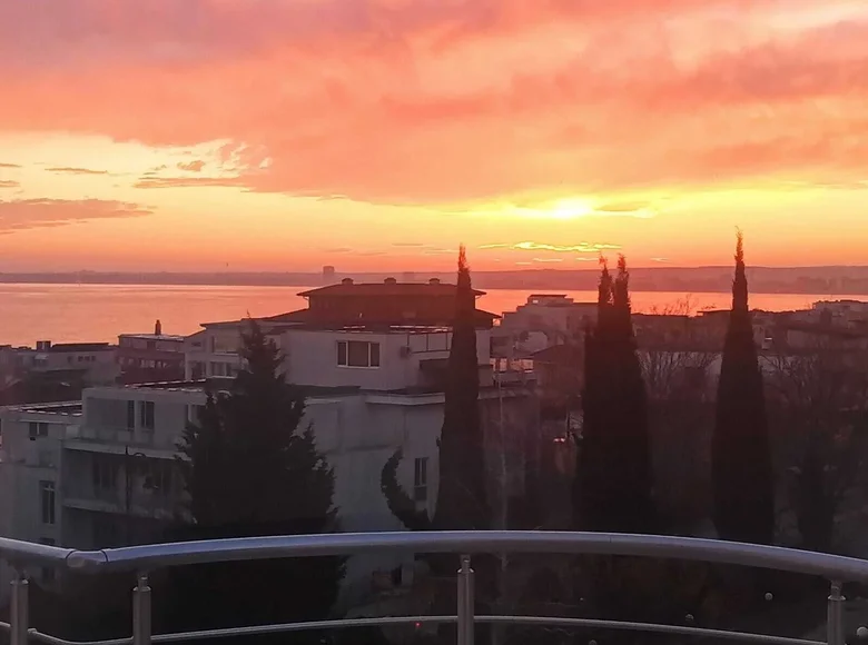 1 bedroom apartment 68 m² Sveti Vlas, Bulgaria