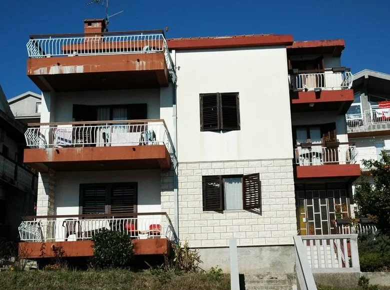 Casa 5 habitaciones 232 m² Herceg Novi, Montenegro
