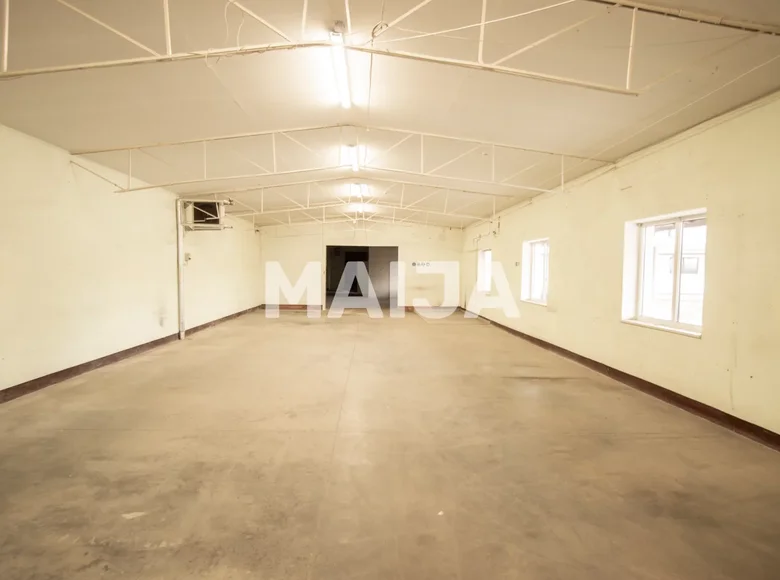 Producción 2 367 m² en Riga, Letonia