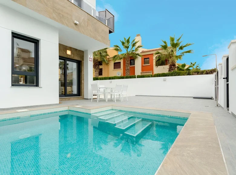 Willa 3 pokoi 98 m² Torrevieja, Hiszpania