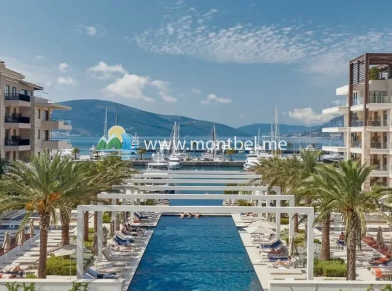 Apartamento 3 habitaciones 437 m² Tivat, Montenegro