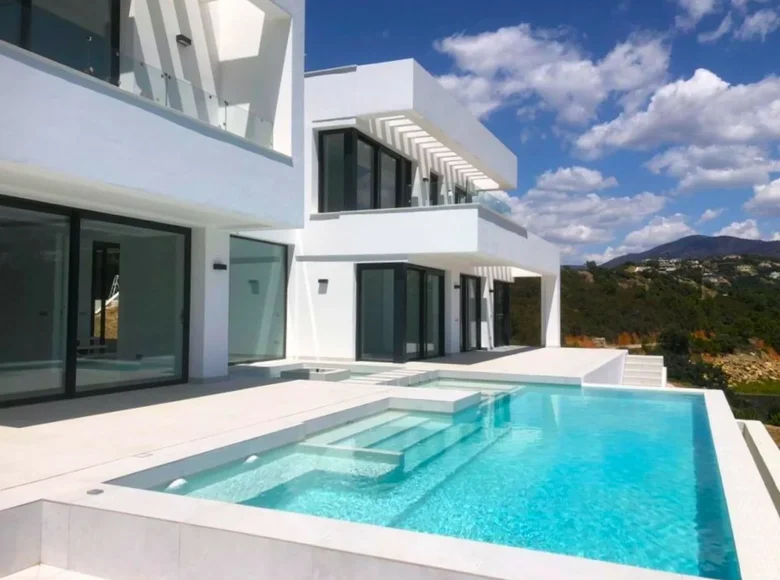 5 bedroom house  Benahavis, Spain