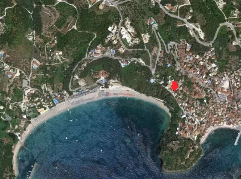 Land 1 room  Parga, Greece