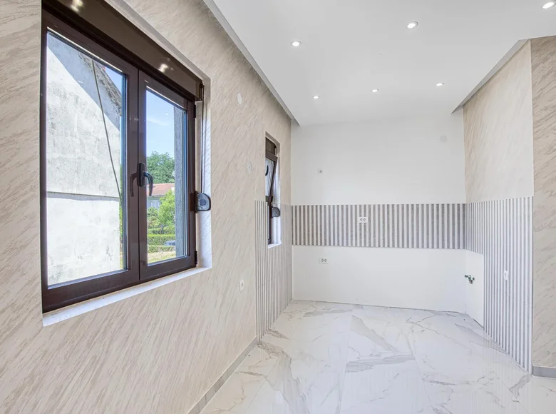 2 bedroom apartment 49 m² Tivat, Montenegro
