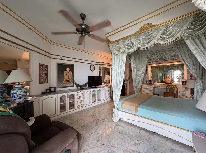 Piso independiente 1 habitacion 90 m² Na Kluea, Tailandia