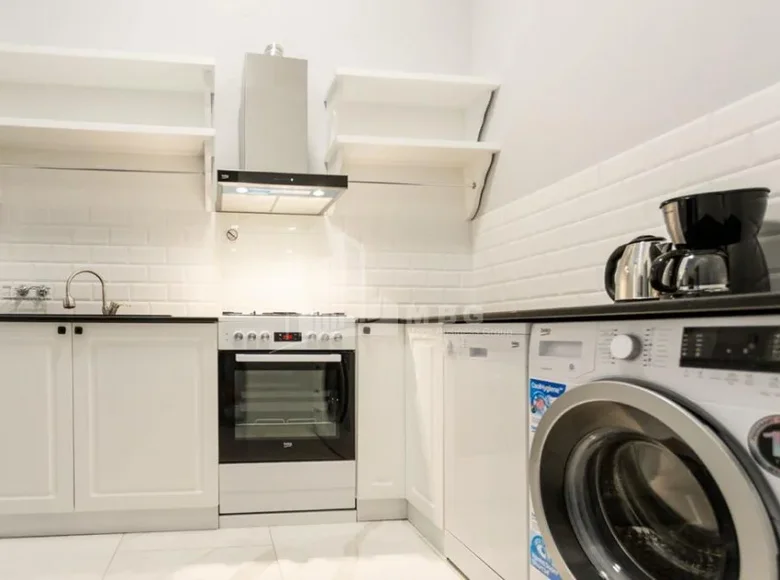 Mieszkanie 3 pokoi 151 m² Tbilisi, Gruzja