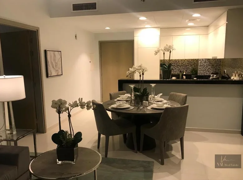 Квартира 1 комната 695 м² Дубай, ОАЭ