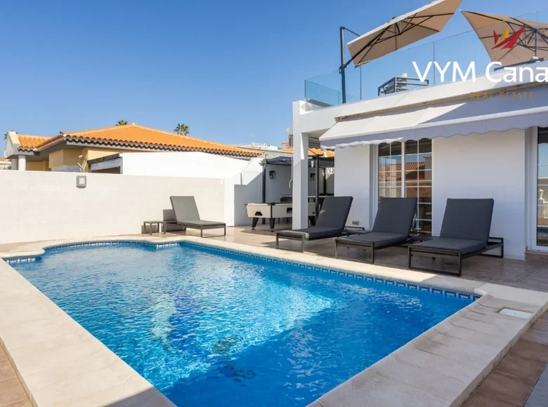 Villa de tres dormitorios 168 m² Adeje, Španjolska