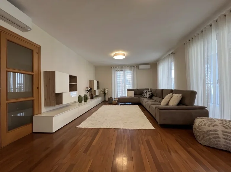 Apartamento  en Podgorica, Montenegro