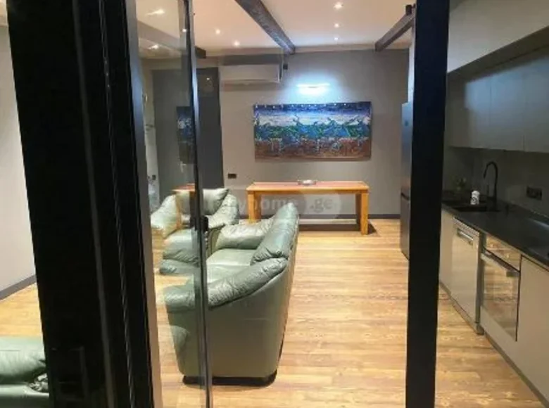 Mieszkanie 3 pokoi 125 m² Tbilisi, Gruzja