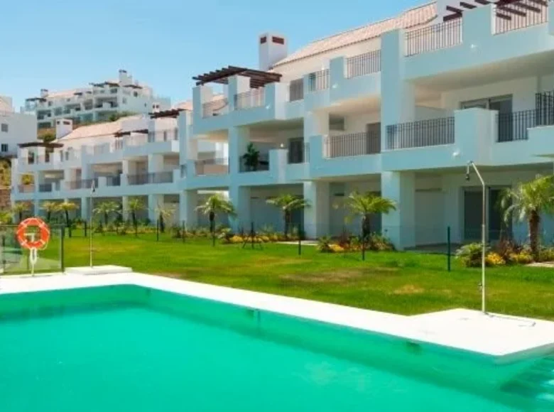 Квартира 2 спальни 102 м² Ojen, Испания