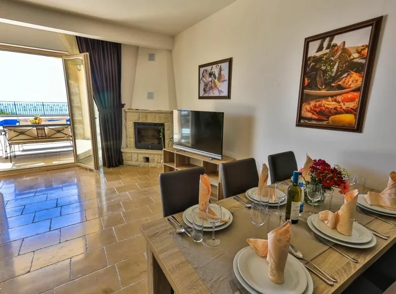 Villa 17 habitaciones  Katun Rezevici, Montenegro