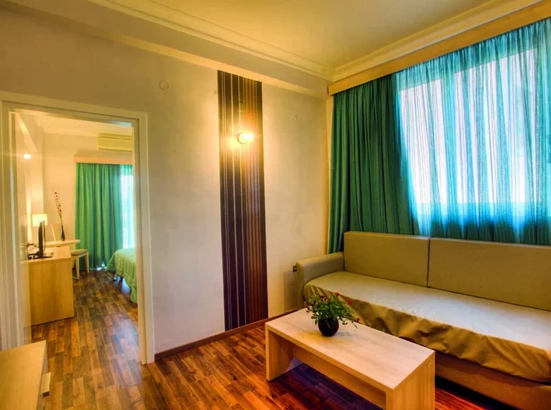 Hotel 3 863 m² in Regional Unit of Islands, Greece