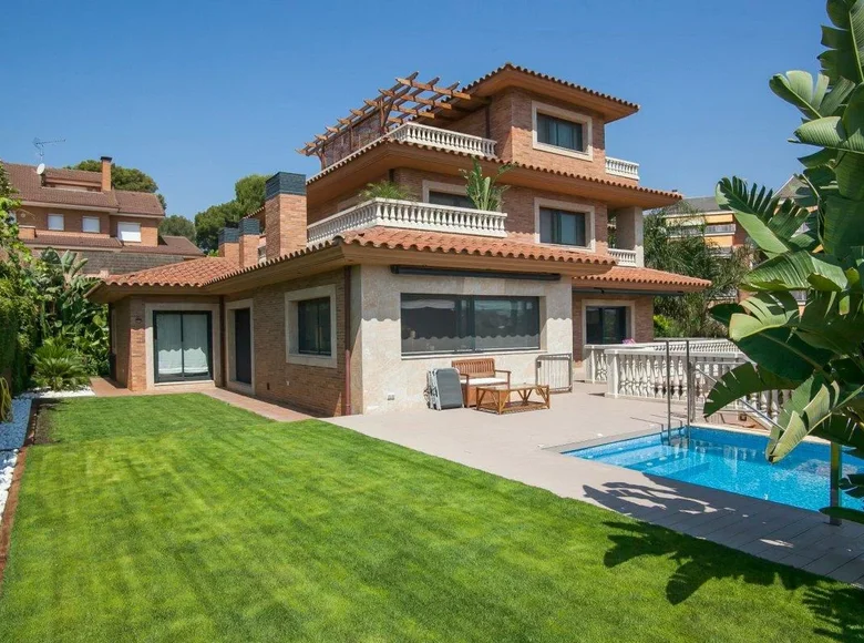 villa de 7 chambres 788 m² Castelldefels, Espagne