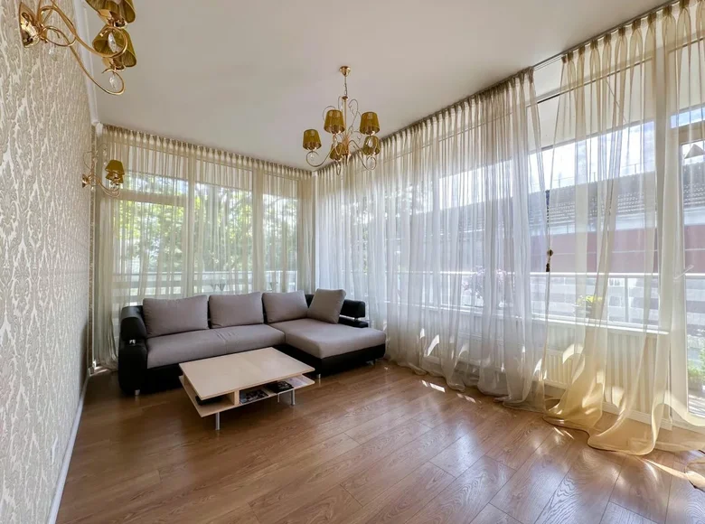 Mieszkanie 2 pokoi 78 m² Ryga, Łotwa