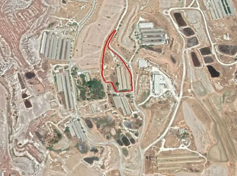 Entrepôt 3 450 m² à Aradíppou, Chypre