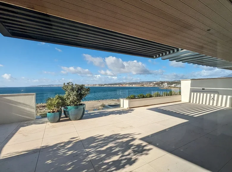 Wohnung 2 Schlafzimmer 115 m² Estepona, Spanien