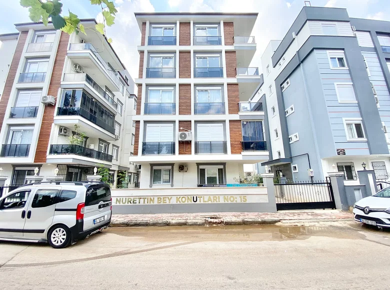 2 bedroom apartment 80 m² Muratpasa, Turkey