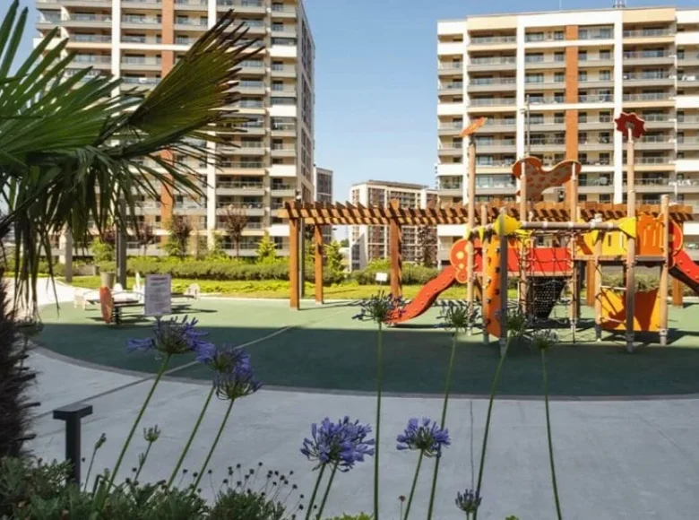 Mieszkanie 4 pokoi 193 m², Turcja