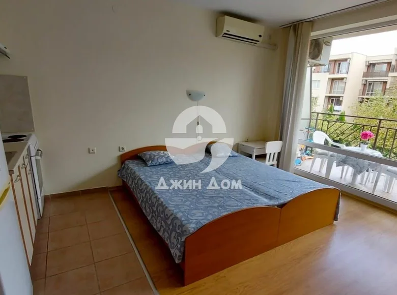 Studio apartment 1 bedroom 40 m² Nesebar, Bulgaria