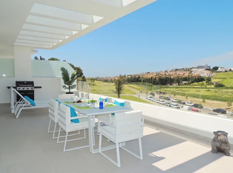 2 bedroom apartment 91 m² Estepona, Spain