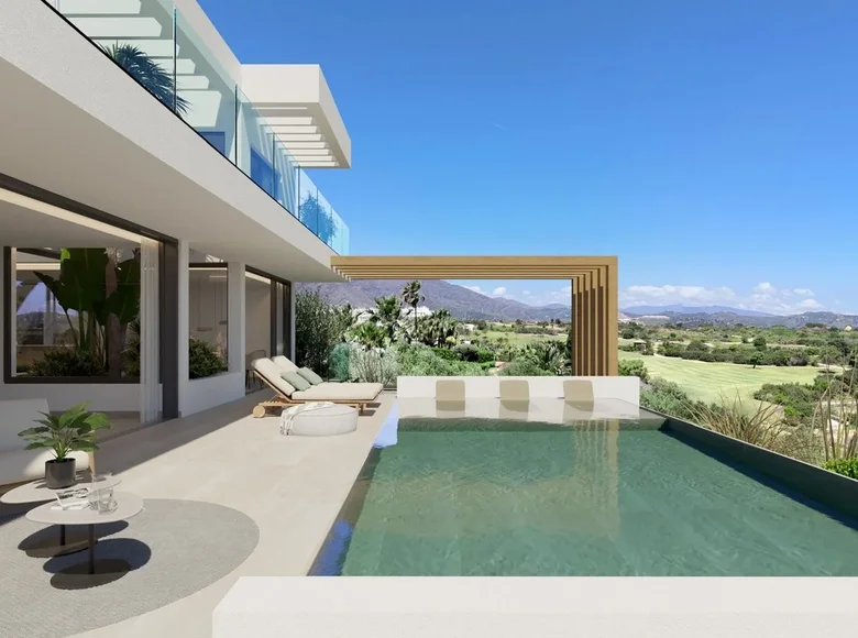 Villa de 4 dormitorios 263 m² Estepona, Španjolska