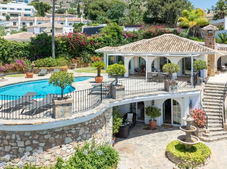 4 bedroom house 328 m² Benalmadena, Spain