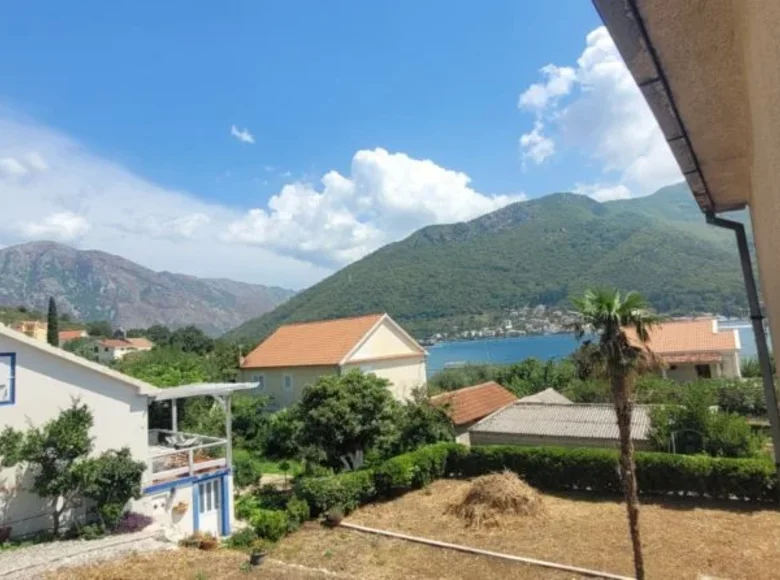 Dom  Durici, Czarnogóra