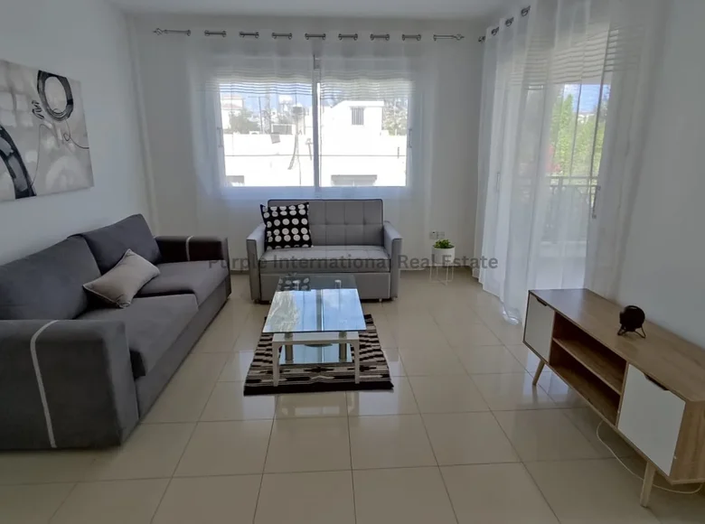 Mieszkanie 2 pokoi 75 m² Pafos, Cypr