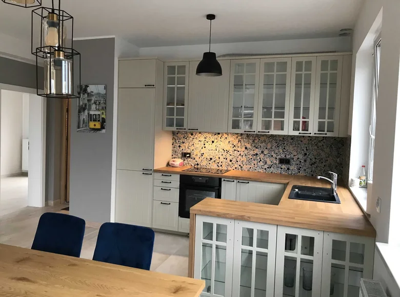 Квартира 3 комнаты 85 м² в Варшаве, Польша