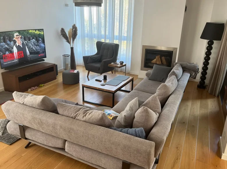 Haus 4 zimmer 166 m² Neu-Wola, Polen