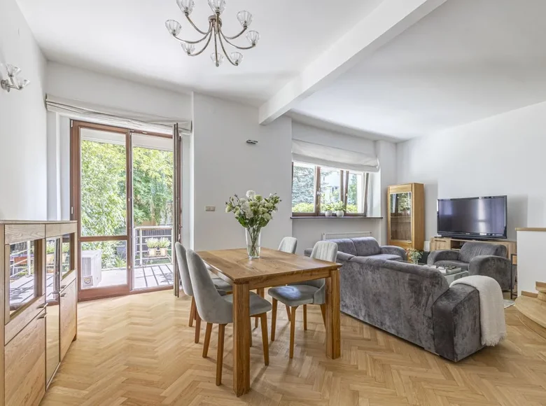 House 270 m² in Warsaw, Poland