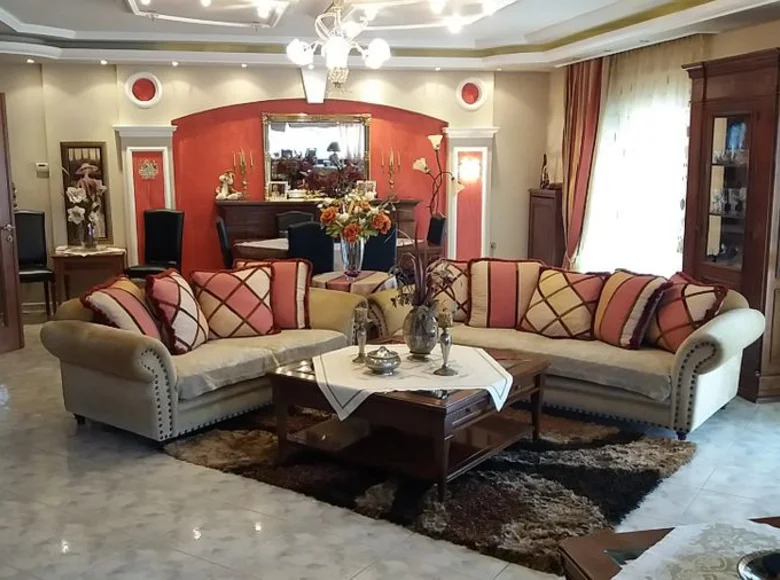 Casa 4 habitaciones 350 m² en Nea Peramos, Grecia