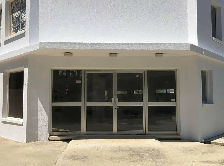 Gewerbefläche 283 m² Pervolia, Zypern