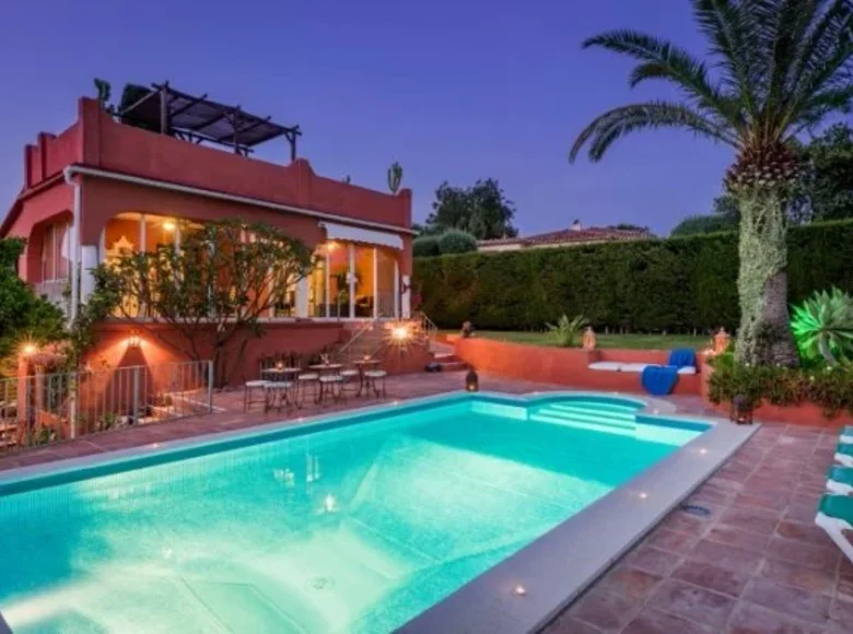 Hotel 147 m² in Malaga, Spain