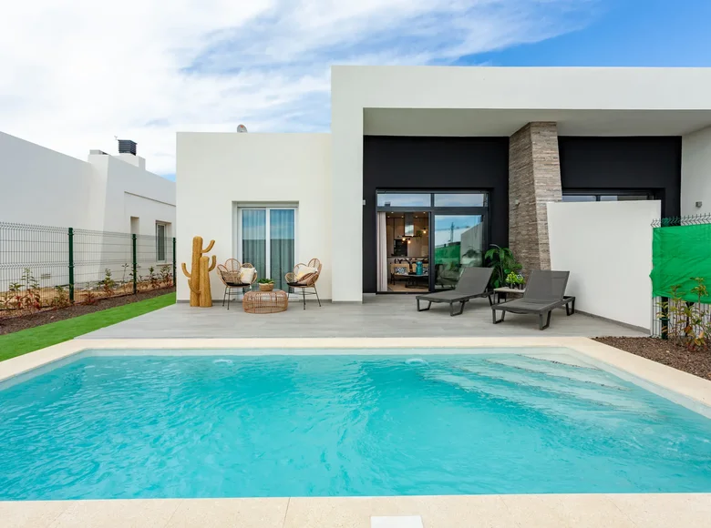 3 bedroom apartment 108 m² Algorfa, Spain