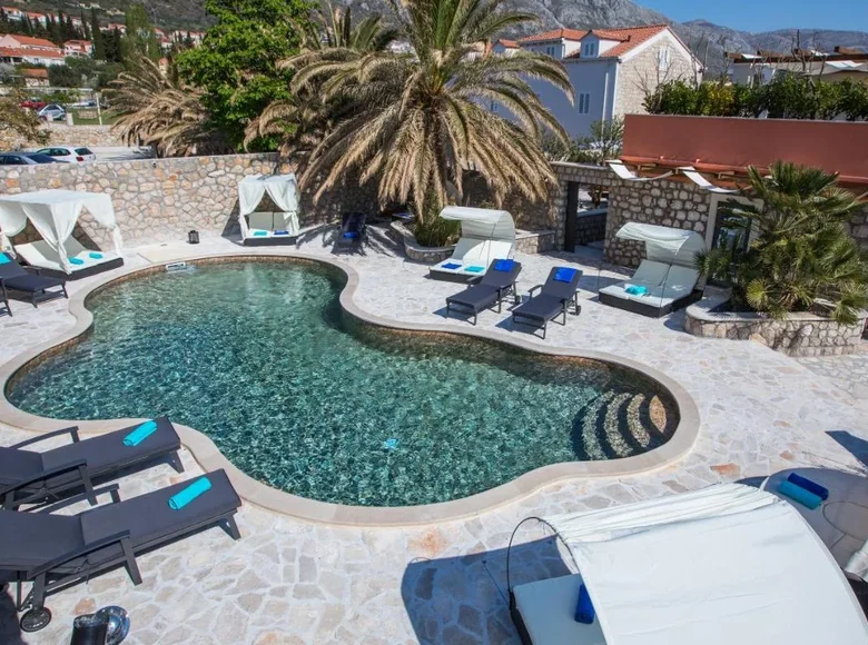 Villa 12 bedrooms 1 050 m² Dubrovnik, Croatia