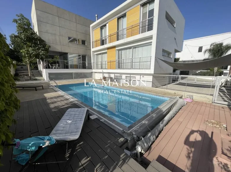 Maison 5 chambres 310 m² en District de Nicosie, Chypre