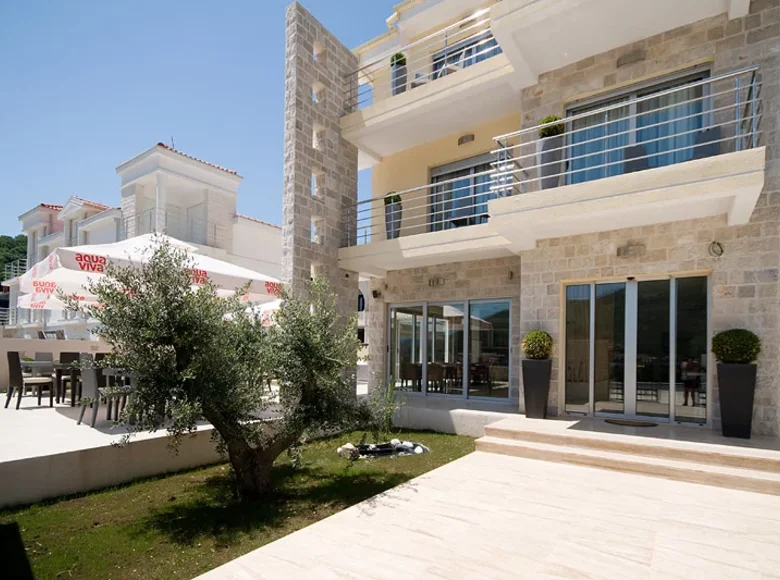 Hôtel 600 m² à Josice, Monténégro