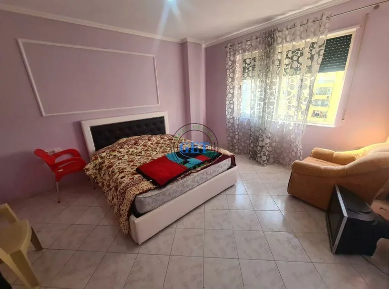 Mieszkanie 2 pokoi 62 m² Bashkia Durres, Albania