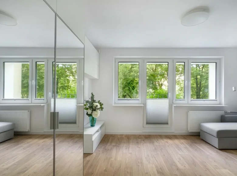 1 room apartment 31 m² in Warsaw, Poland
