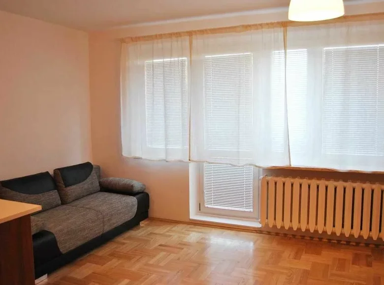 Mieszkanie 1 pokój 27 m² w Warszawa, Polska