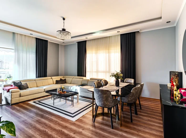 Apartamento 4 habitaciones  Oba, Turquía