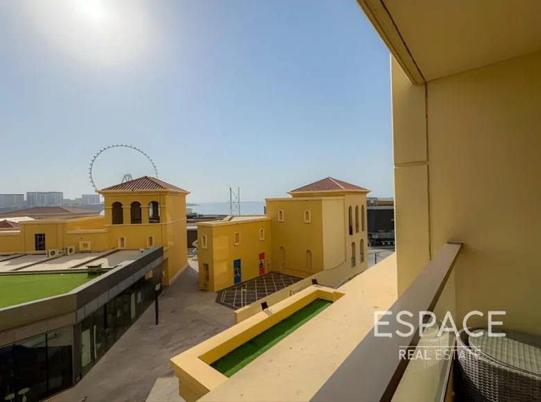 Appartement 3 chambres 1 894 m² Doubaï, Émirats arabes unis