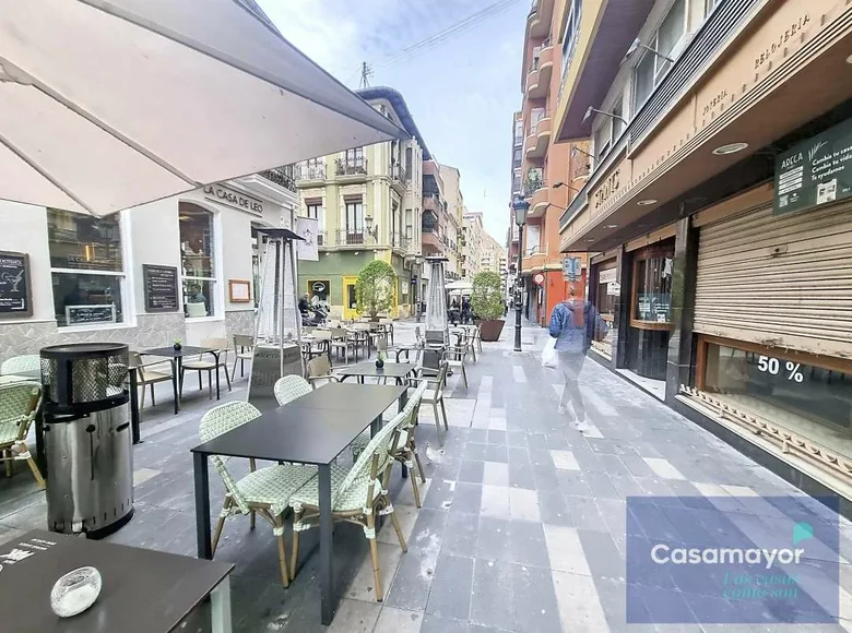 Commercial property 32 m² in Alicante, Spain
