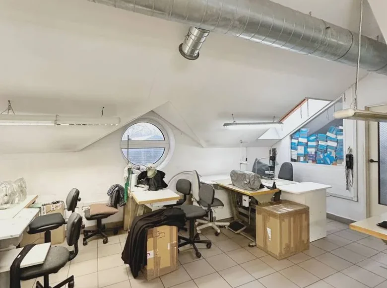 Commercial property 1 room 508 m² in Warsaw, Poland