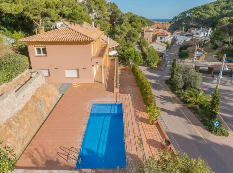 4-Schlafzimmer-Villa 300 m² Begur, Spanien