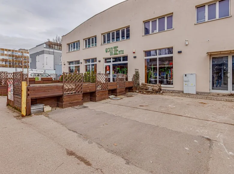 Commercial property 4 rooms 324 m² in Warsaw, Poland