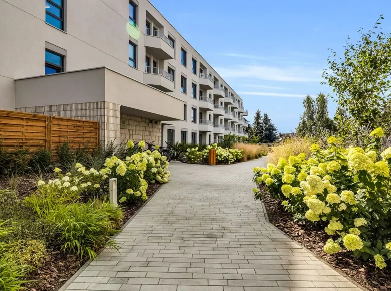 2 room apartment 37 m² Warsaw, Poland