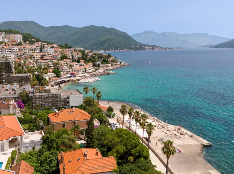 4 bedroom house 129 m² Herceg Novi, Montenegro